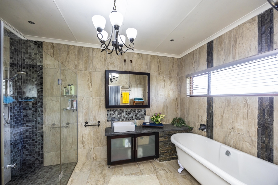 3 Bedroom Property for Sale in Beacon Bay North Eastern Cape